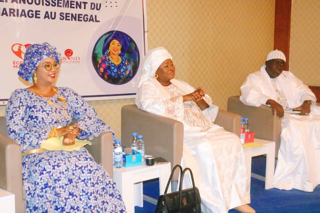 mfsgouvsn's tweet image. Assises Nationales sur la sauvegarde du Mariage : Mme Maïmouna Dièye ouvre les travaux à Dakar
#familleetsolidarités #Sénégal