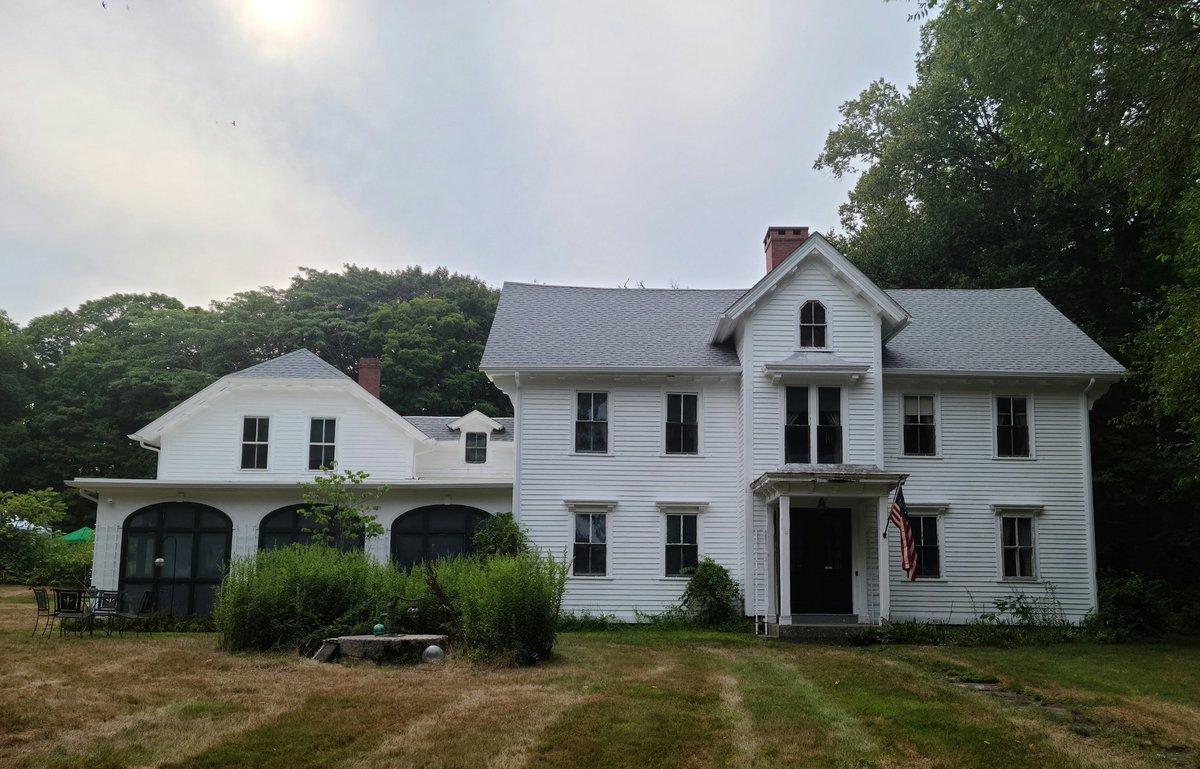 SalinaBBaker's tweet image. We are at Forge Farm in Rhode Island, where General Nathanael Greene and his brothers were born and raised. Tonight and tomorrow, I will be sleeping in the room where General Greene was born. There are no pictures allowed in this beautiful home. But I will take pictures at the…