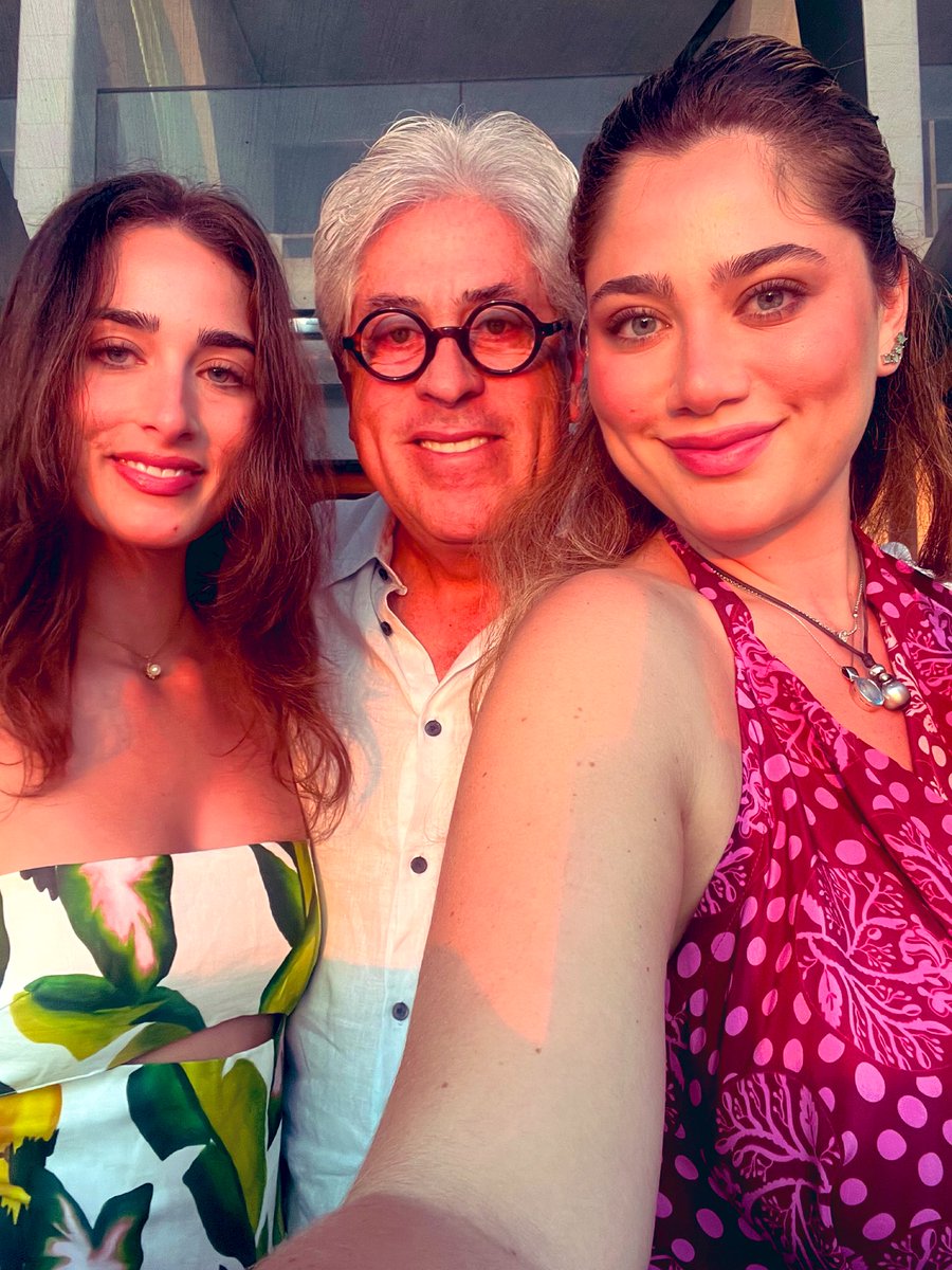 Con mis dos hijas en Portugal. 
¡Felicidad total!