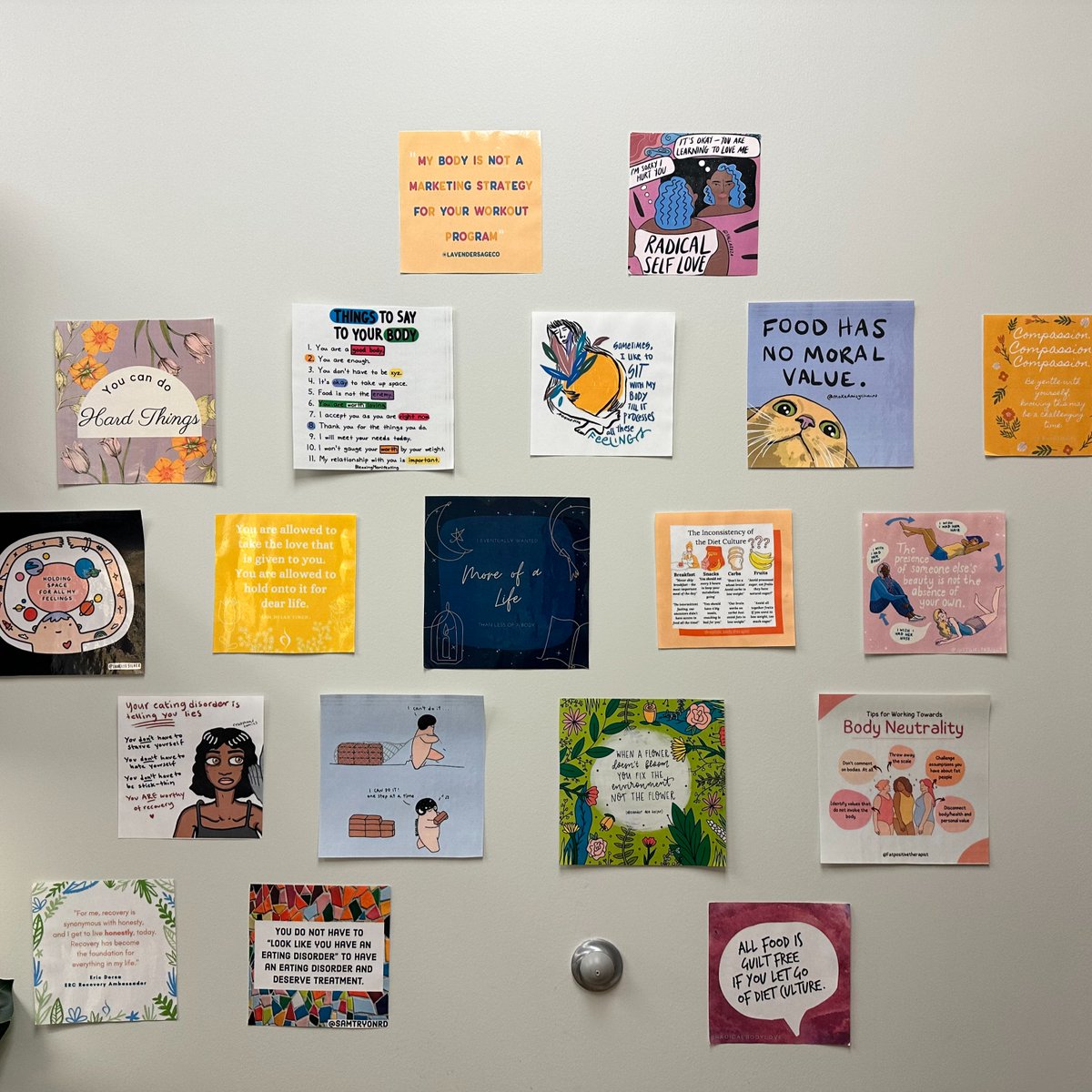 LindnerCtrHope's tweet image. In this corner of the Lindner Center, the Eating Disorders treatment team has decorated the wall with uplifting quotes and encouraging images to serve as a daily reminder of strength, resilience, and self-compassion. ✨
For individuals on their recovery journey, small reminders…