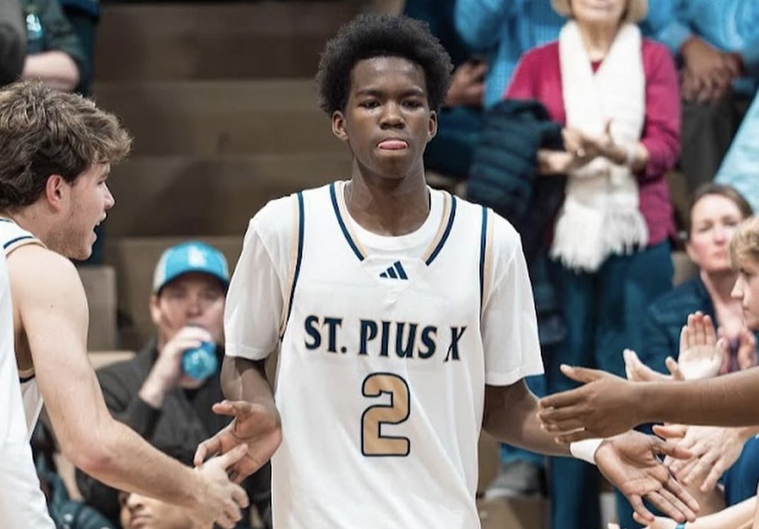 StellarHoops's tweet image. Class of 2026 6’5 St. Pius X (GA) Harris Reynolds has been offered by Texas A&amp;amp;M. Harris makes threes, finishes over bigger defenders, anticipates passes on defense to create steals, good change of speed, impressive shot blocker for his position, scores off the bounce &amp;amp; fearless.