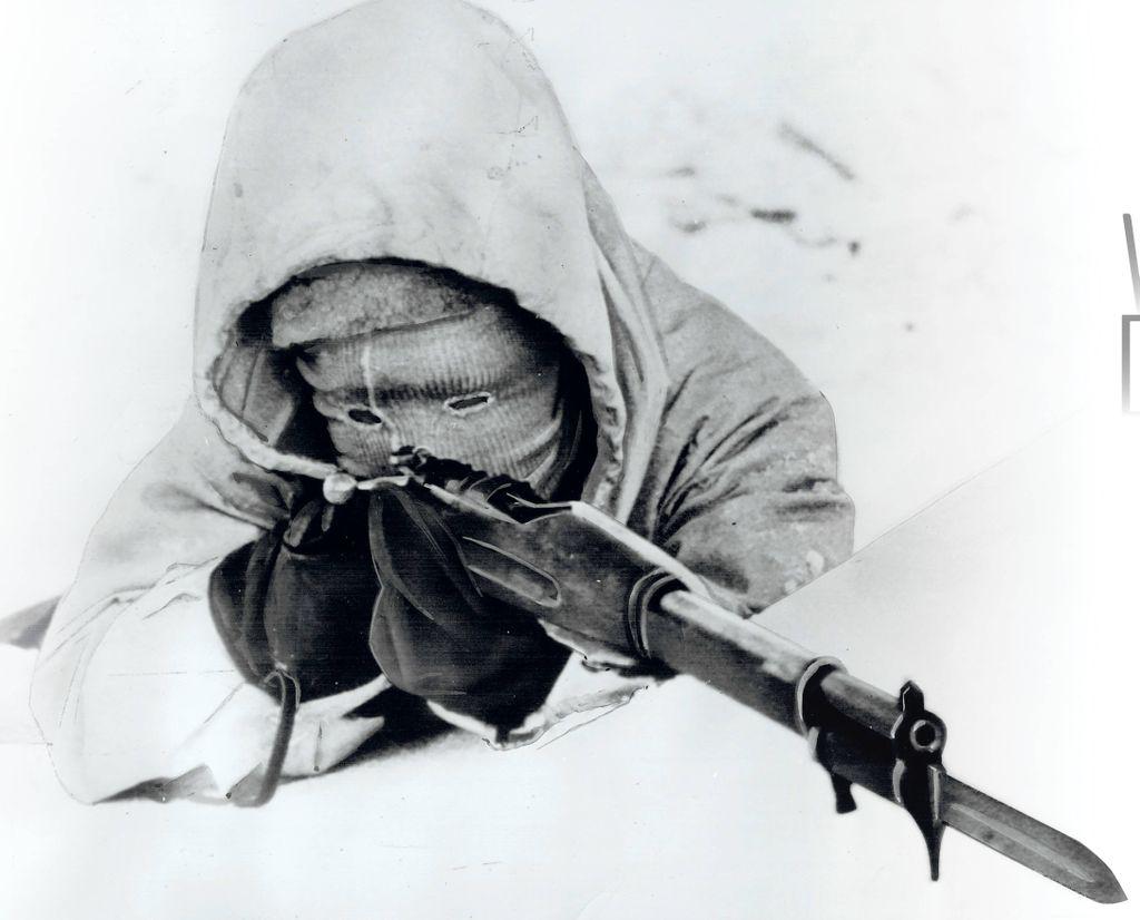 mylar_saturn's tweet image. How I feel playing the sniper in The Tower (I got at most 8 kills)