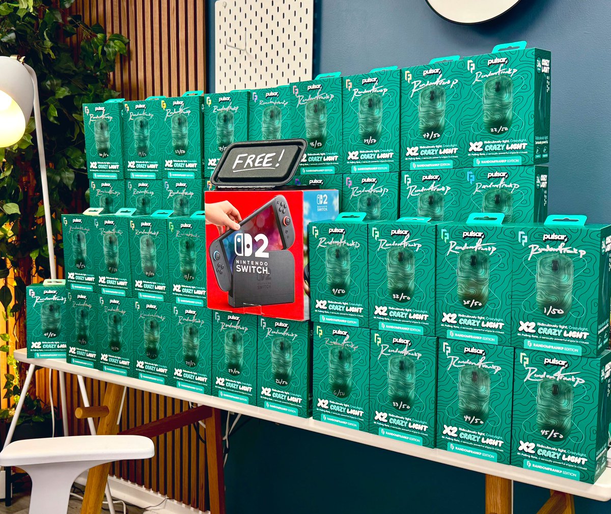 randomfrankp's tweet image. Live in 1 hour! Chance to get some Crazylight units early, some for free AND a Switch 2 giveaway 🔥 Whatnot stream link in bio!