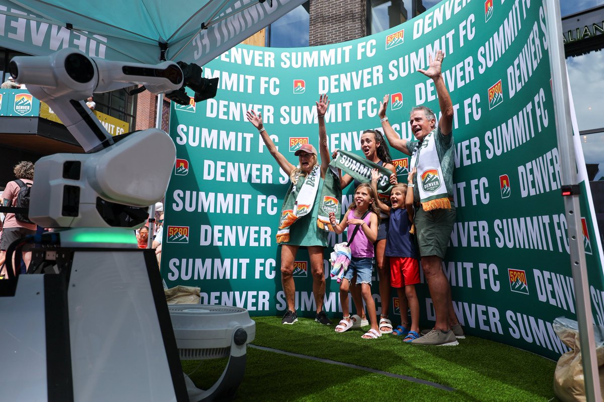 denversummitfc's tweet image. Summit FC looks so good on y’all 🥹🧡