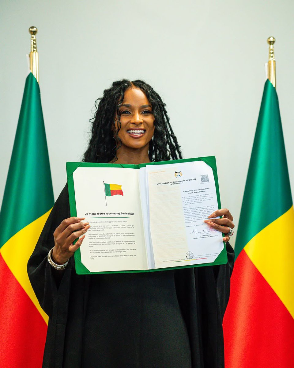 CiaraSquad_'s tweet image. Ciara received her certificate of Beninese citizenship, officially sealing her membership in the national community. 🇧🇯