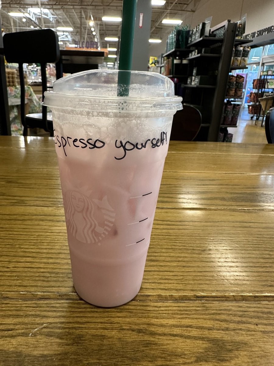 jordyn_bliz's tweet image. Listening to disconnect at the Starbucks cafe and drinking my drink!