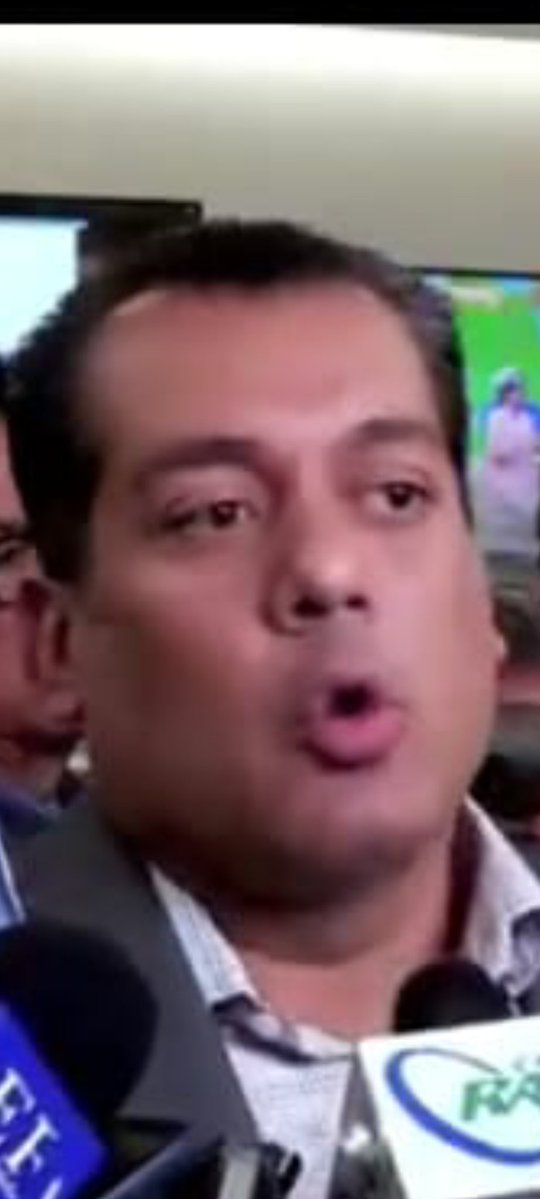 8Macumba's tweet image. Por qué son así de raros , puro pinche raro ojete sin alma puro corrupto me OS el cardashian