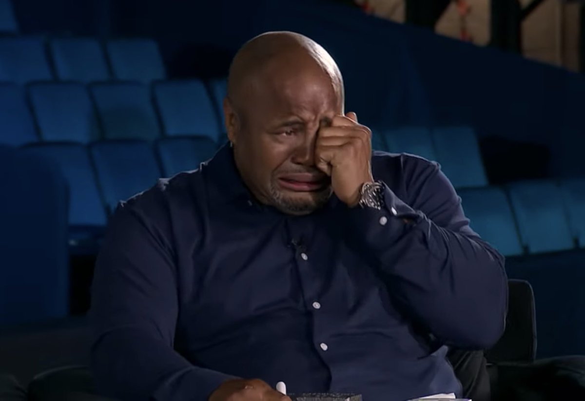snapxjitsu's tweet image. I’m afraid we’ll never see Whittaker win again 💔💔💔 #UFCAbuDhabi