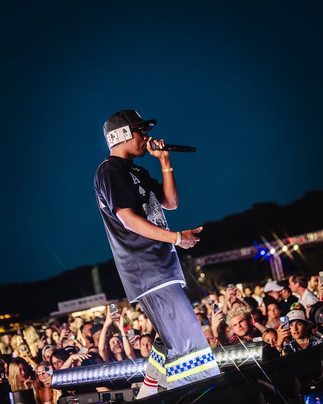 fentyxawge's tweet image. AWGE ALL DAY ♠️🌴