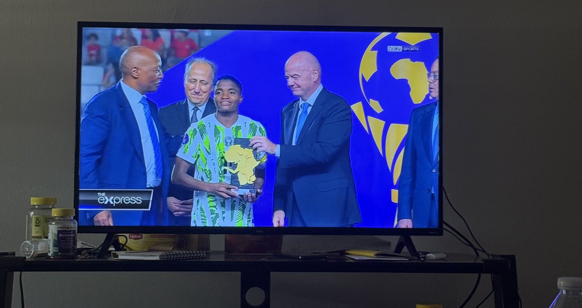 FinaNapoleon's tweet image. Ajibade gets the player of the tournament award