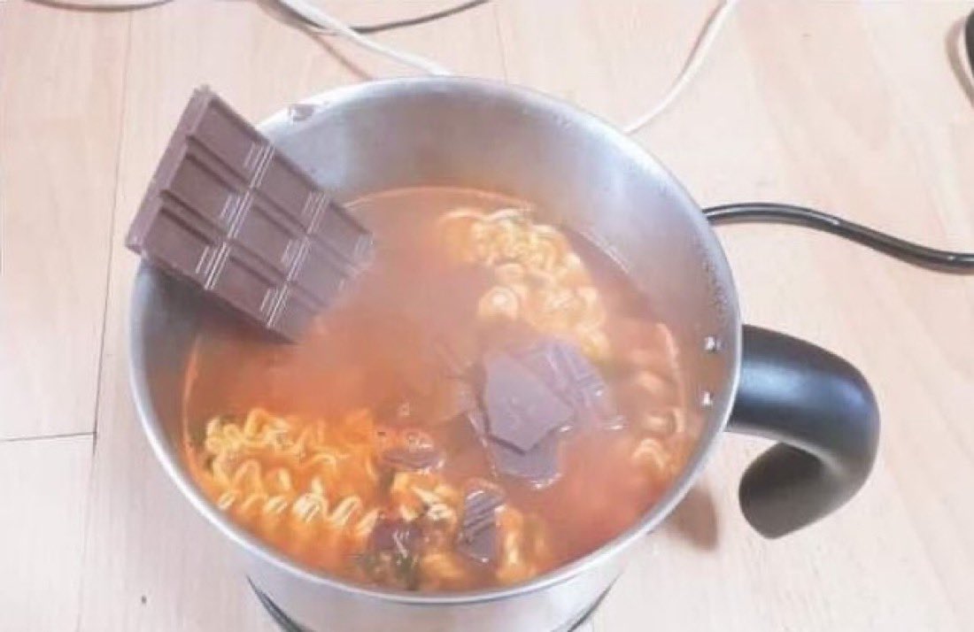 camrynrb's tweet image. who said parxies can’t cook???