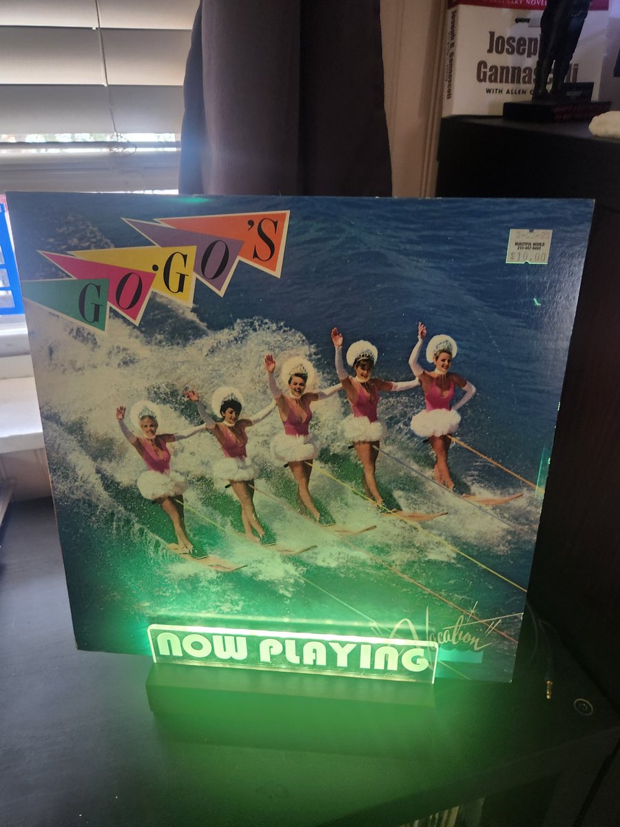 TGinPhilly's tweet image. Nice find today. #NowPlaying #TheGogos