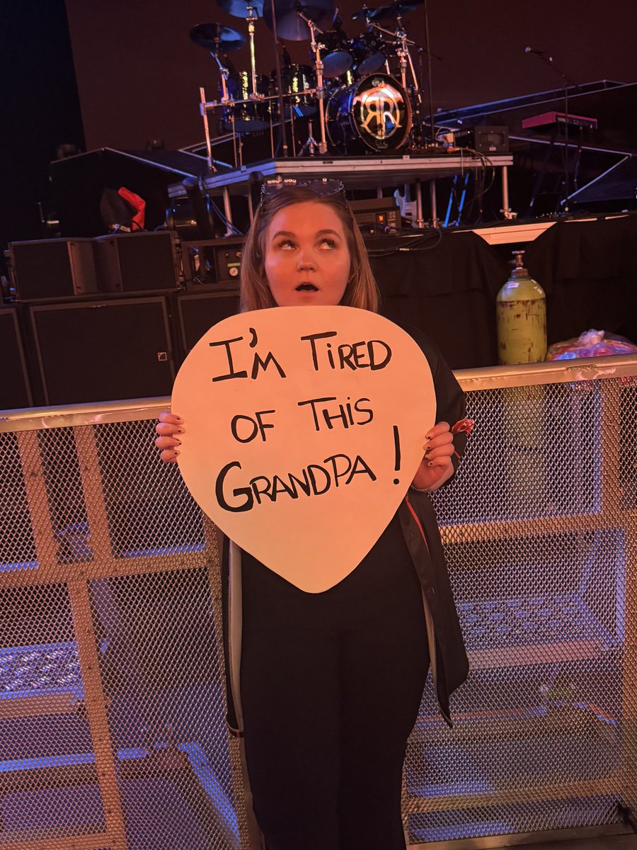 erin πͺ©β¨π (@erinsbrandnew) on Twitter photo hey hey hey <a href="/HeffronDrive/">Kendall Schmidt</a> i found your WWG for tonight!!! ππ
<a href="/heffrondev/">dev #WooHooMoheganSun</a> hey hey hey <a href="/HeffronDrive/">Kendall Schmidt</a> i found your WWG for tonight!!! ππ
<a href="/heffrondev/">dev #WooHooMoheganSun</a>