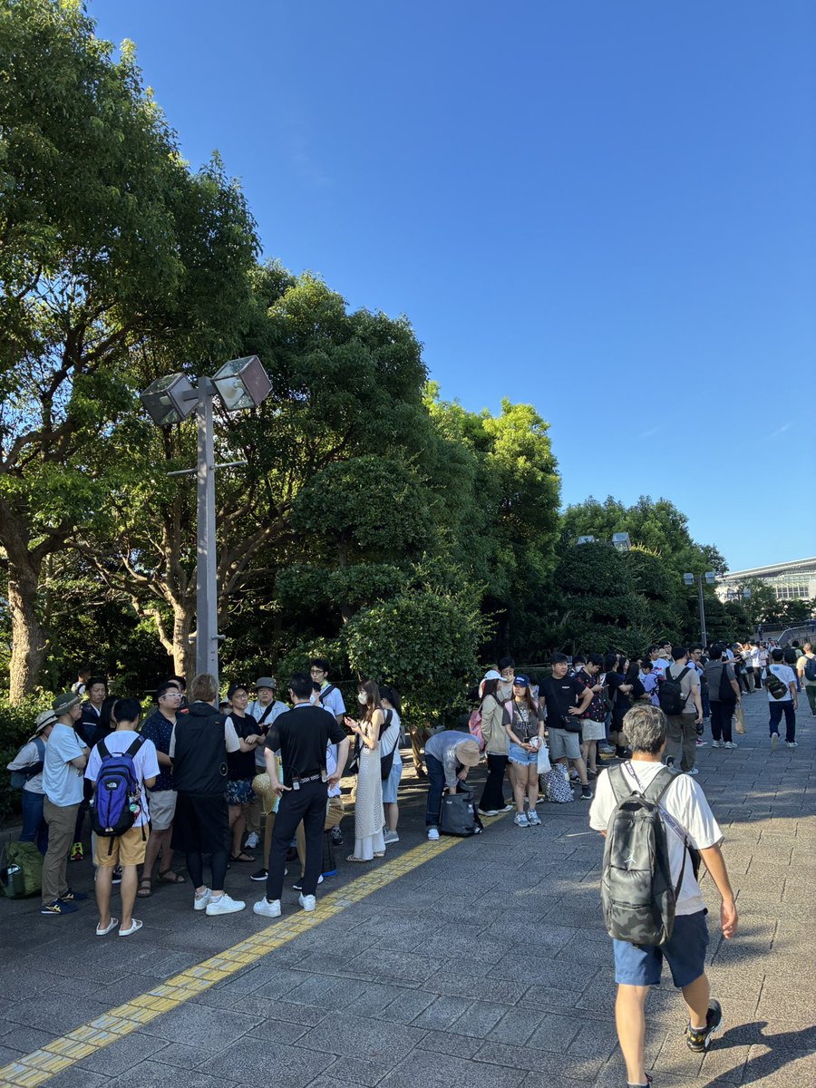 koking_ibuking's tweet image. いつものWF入場前レポート…
一般入場のA区分‼️
※並びでは無く塊