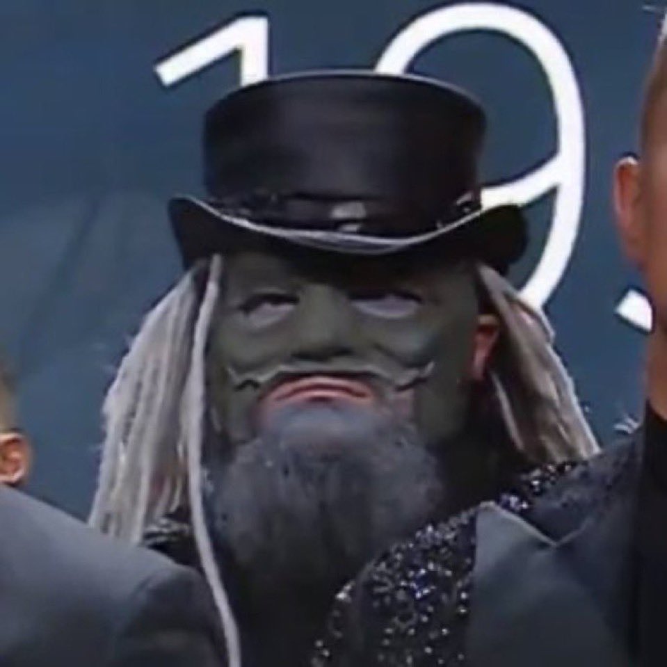 markedbylegend's tweet image. “you better not be uncle howdy at hulk hogan’s memorial when i get there”
me asf: