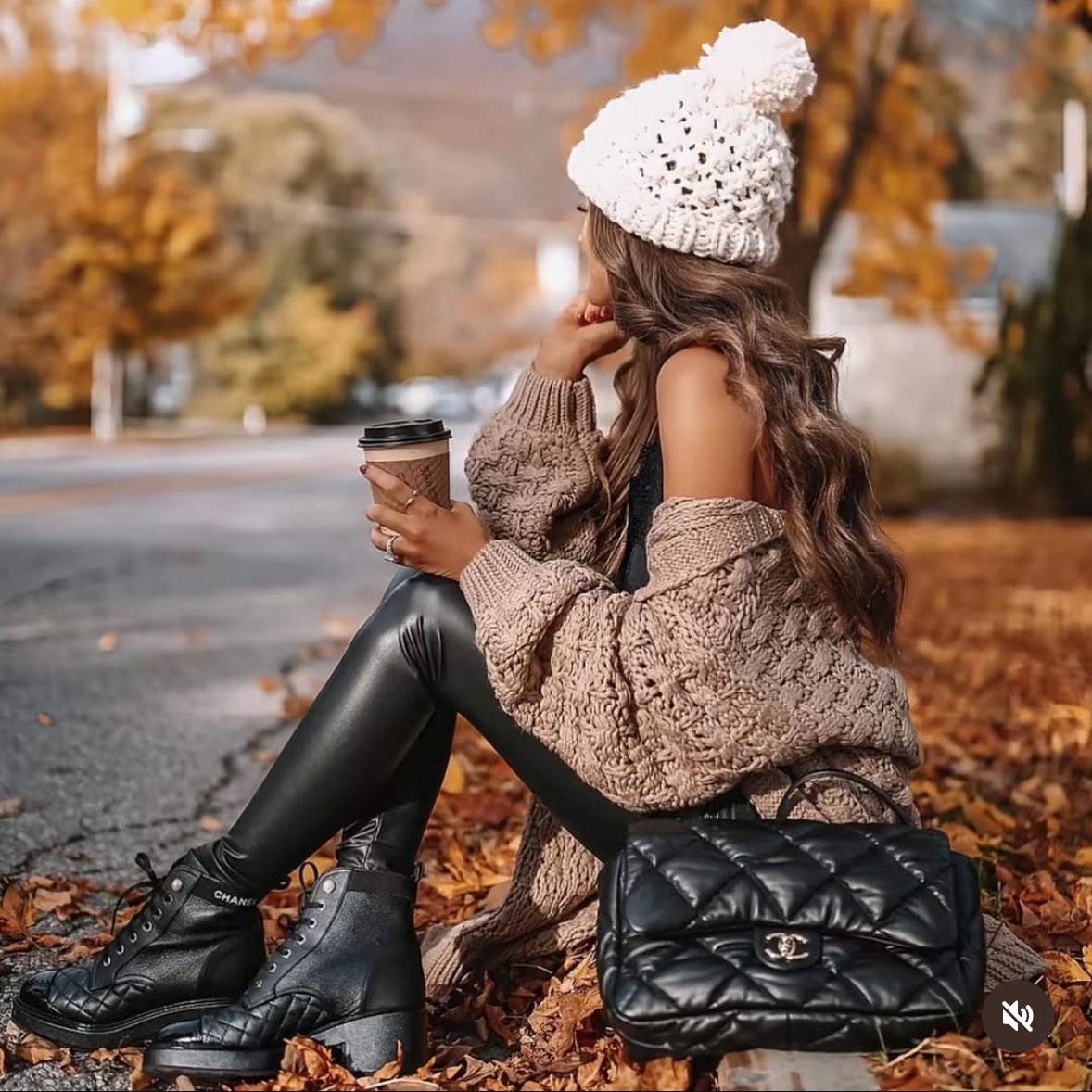 erenfromtargets's tweet image. she’s defrosting