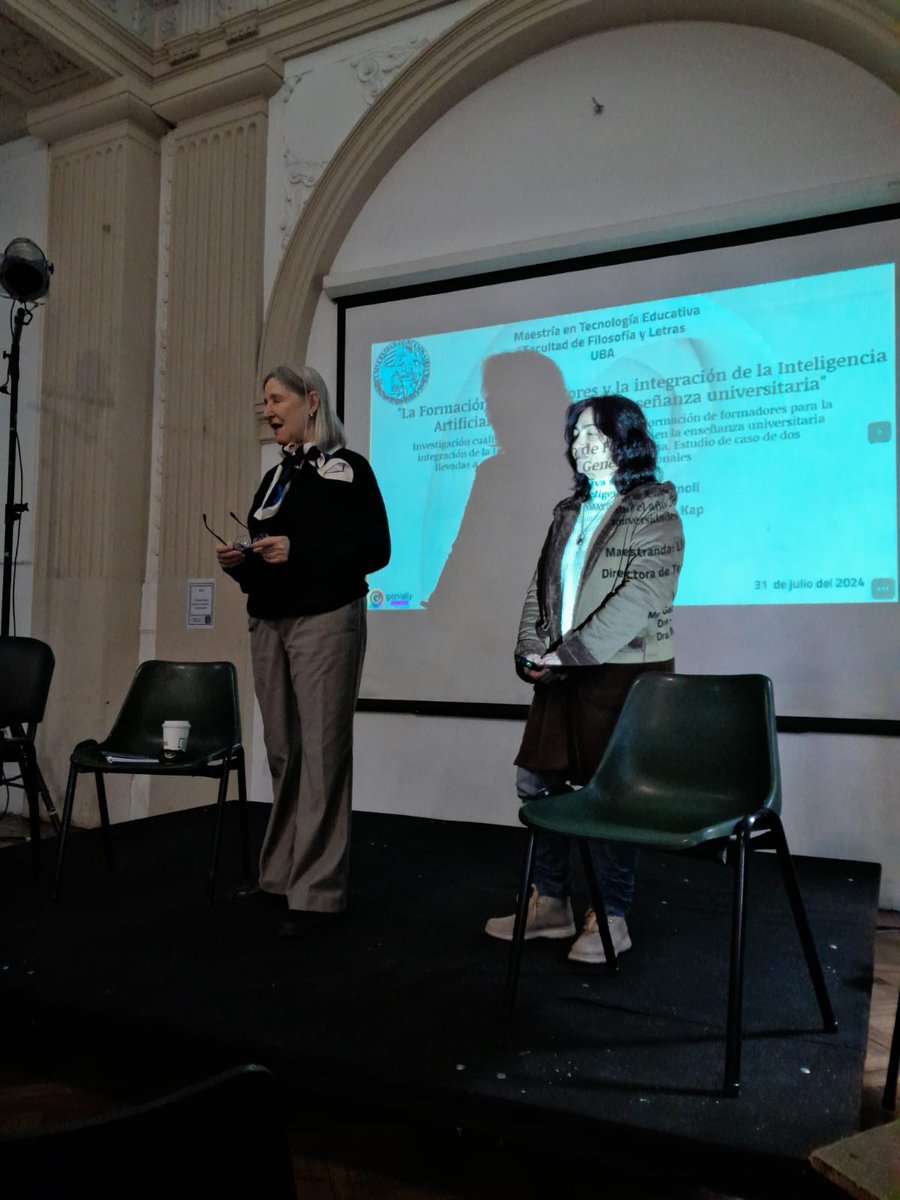 silrosignoli's tweet photo. Hoy tuve el honor de compartir mi tesis de maestría con colegas en el Encuentro regional de Tecnología Educativa #mteUBA. Gracias @marianamaggio por la convocatoria,  @SilviaBacher por la calidez y una vez más aguante  la universidad pública! https://t.co/FPUFIv4HOF