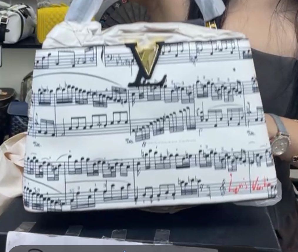 lev_vellichor's tweet image. SHEET MUSIC PURSE SHEET MUSIC PURSE