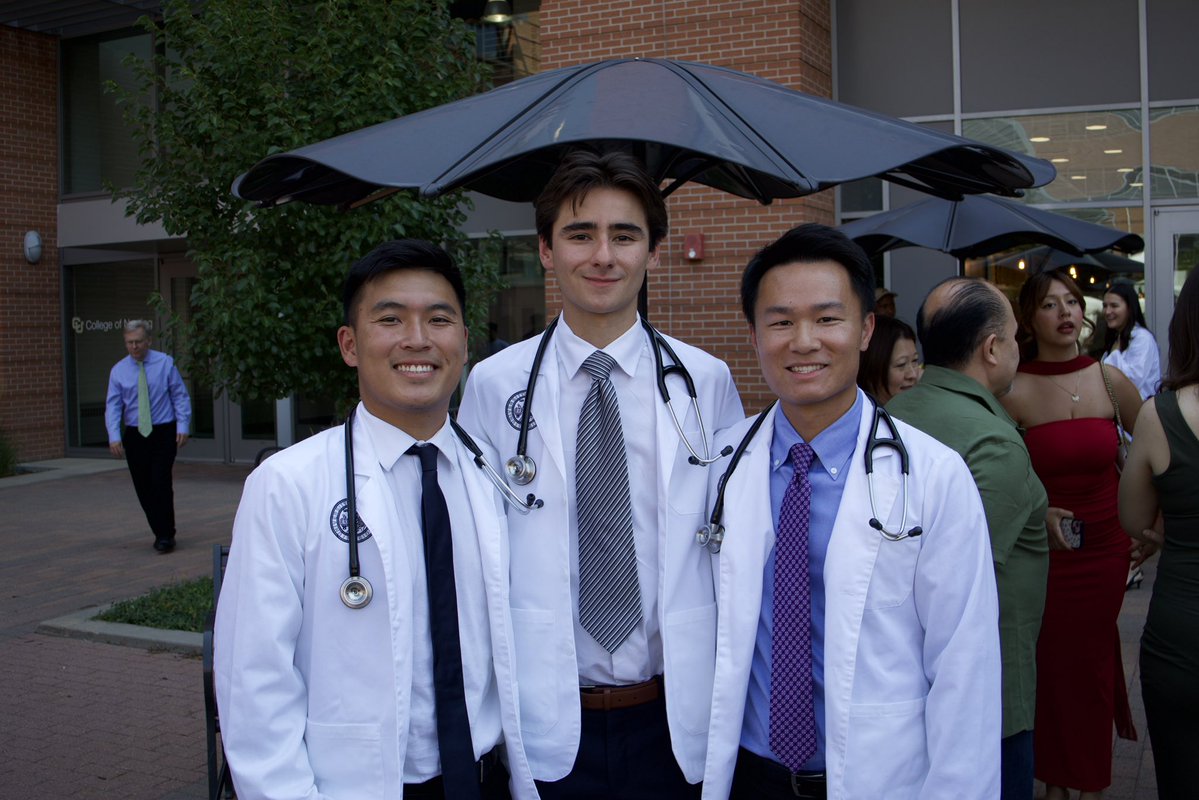 CUAnschutz's tweet image. Yesterday we officially welcomed the @CUMedicalSchool Class of 2029 at the matriculation ceremony, where students received their white coats and began their journey at #CUAnschutz. We’re thrilled to have this group on campus!