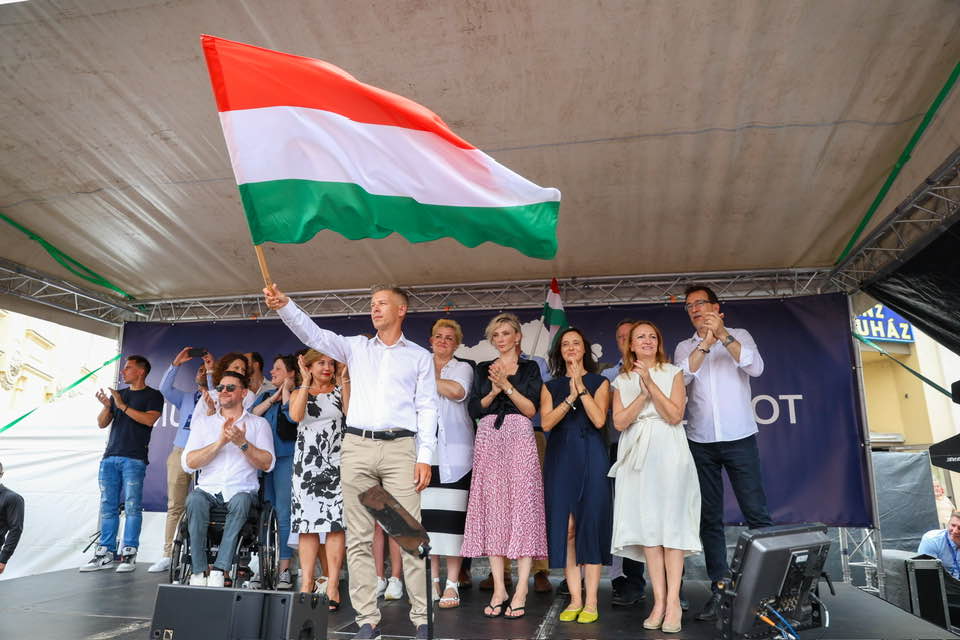 magyarpeterMP's tweet image. Thank you, Székesfehérvár! Thank you to everyone who came despite the great heat.
Our country’s place has always been, and will remain, in Europe.❤️🤍💚