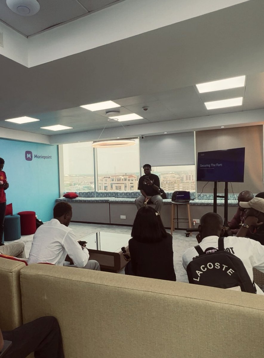 o_gonna_'s tweet image. I had a great time at  @gdgcloudlagos Deepstack

shout out to the organizers fr.

#GDGDeepstack #GDG #community