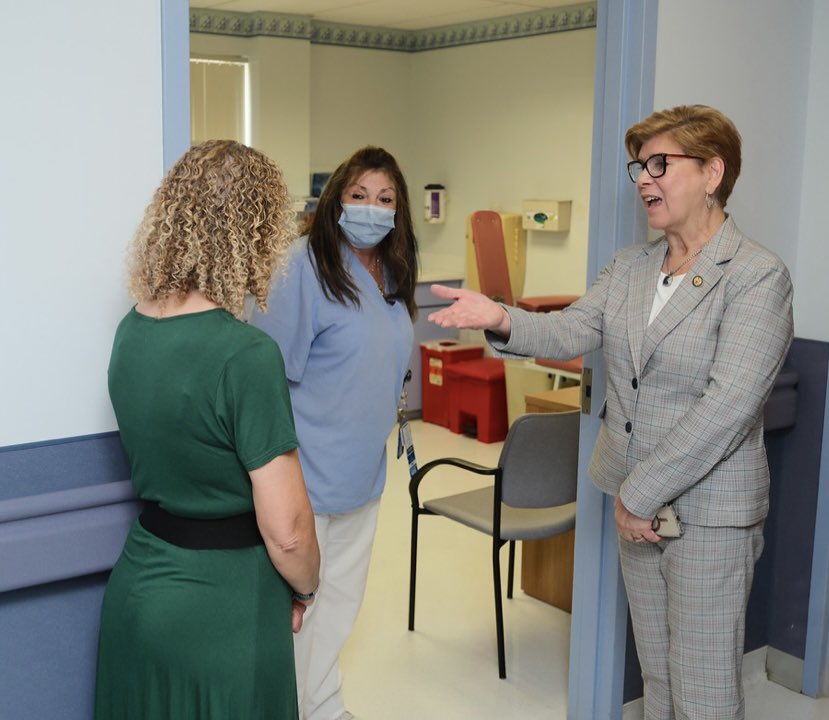 RepNellie's tweet image. This week I visited the Paterson VA clinic with @RepDWStweets to thank the staff for their vital work and ask what they need from Congress. We reiterated our opposition to massive proposed Trump admin cuts to the VA and our shared support for the VA and VA staff.