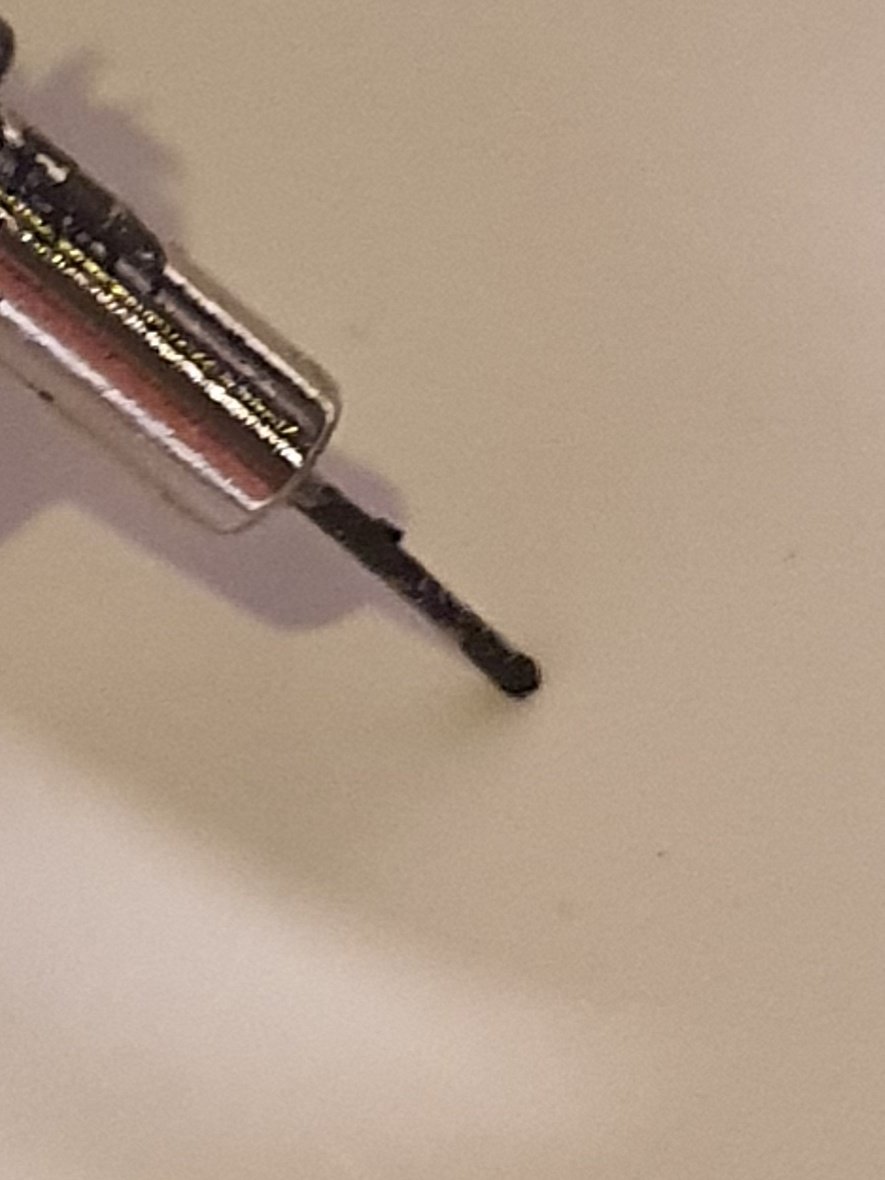 HongoCyber's tweet image. No entiendo esta pluma y el pinche clítoris que le sale cuando estoy por dibujar