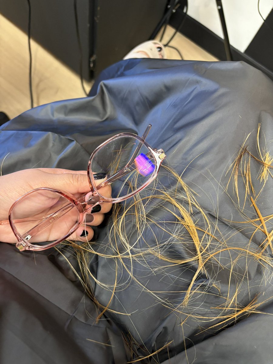 ate_pichi's tweet image. Ahahaha short hair era