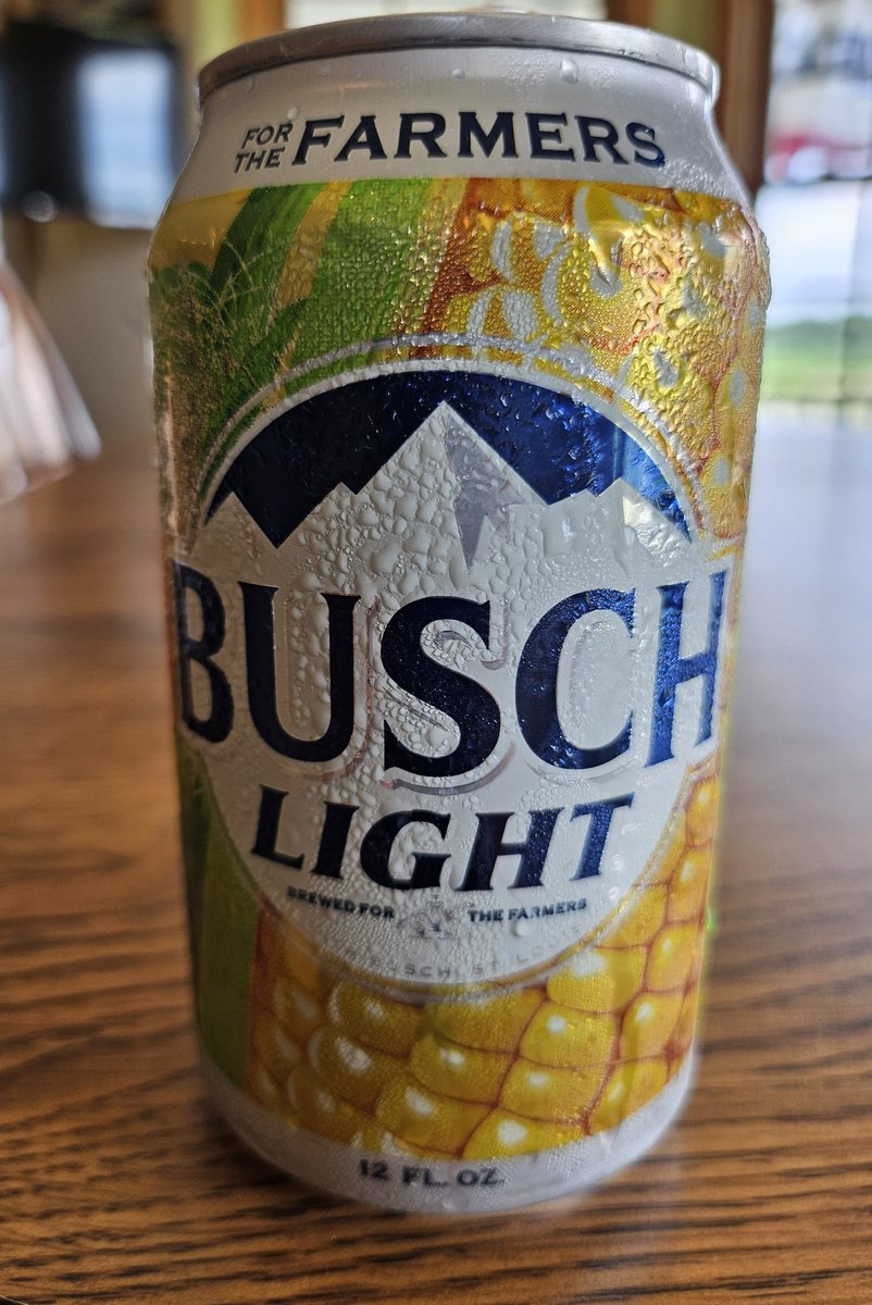 Not all corn sweat makes it feel hotter.......
#BadDayToBeABuschLight
#ForTheFarmers
#CornSweat
