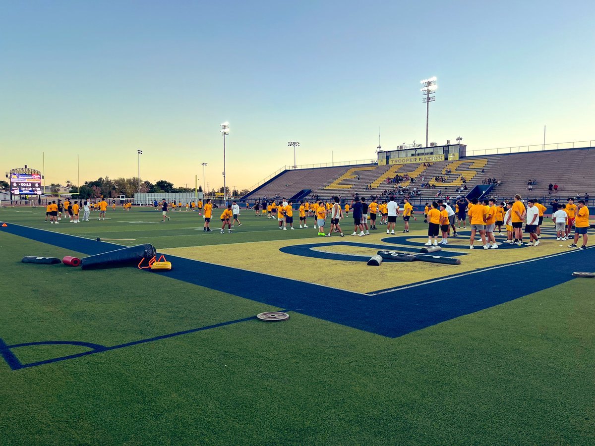Another great night yesterday on day two to finish out our youth camp!

Fantastic turnout and what a great group of kids! 

#GOTROOP #FAETW

<a href="/RobRobledoEHS/">ᖇOᗷ ᖇOᗷᒪEᗪO</a>