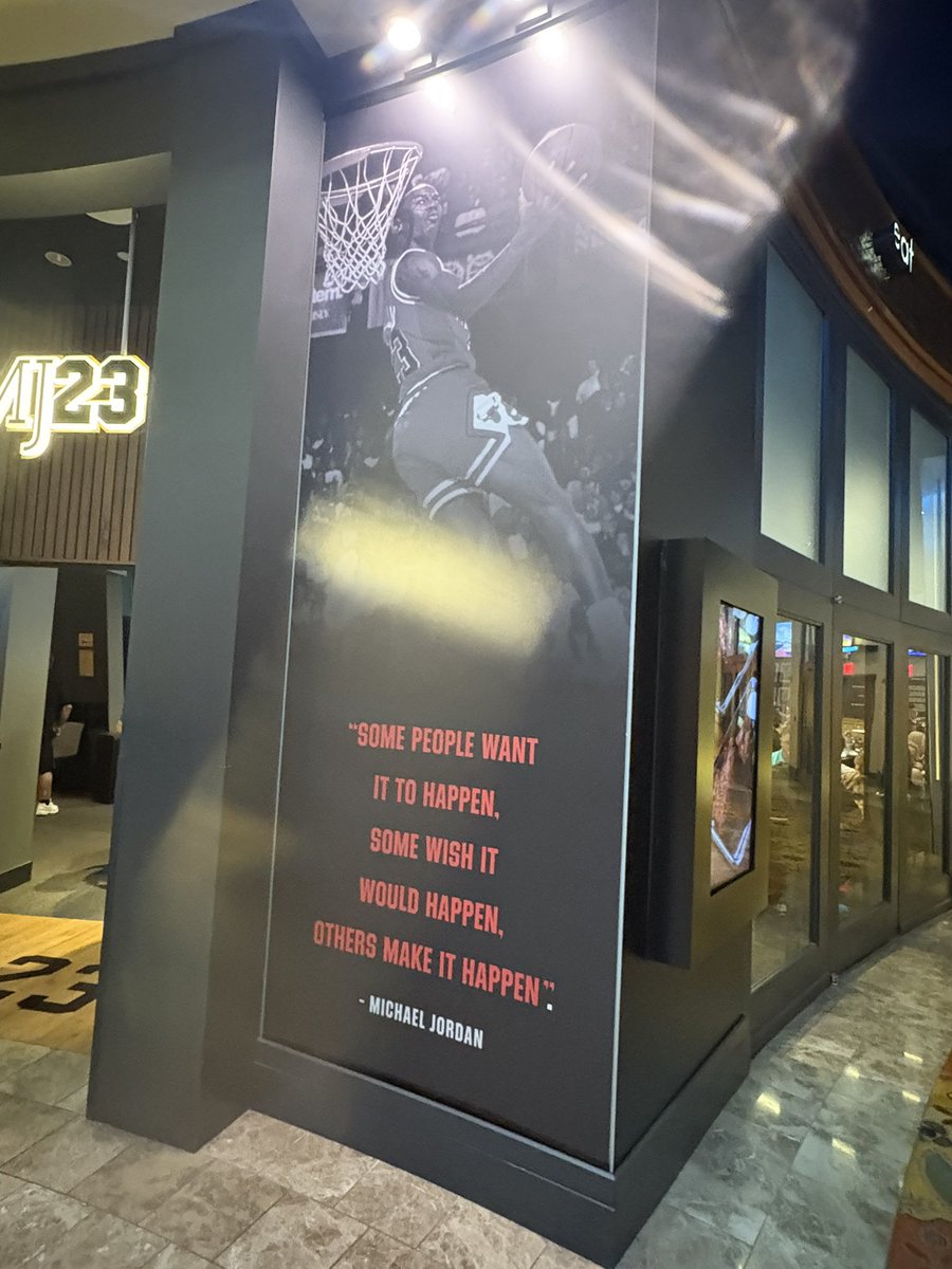 KBarefoot10's tweet image. Time to eat 🙌 #MJ23