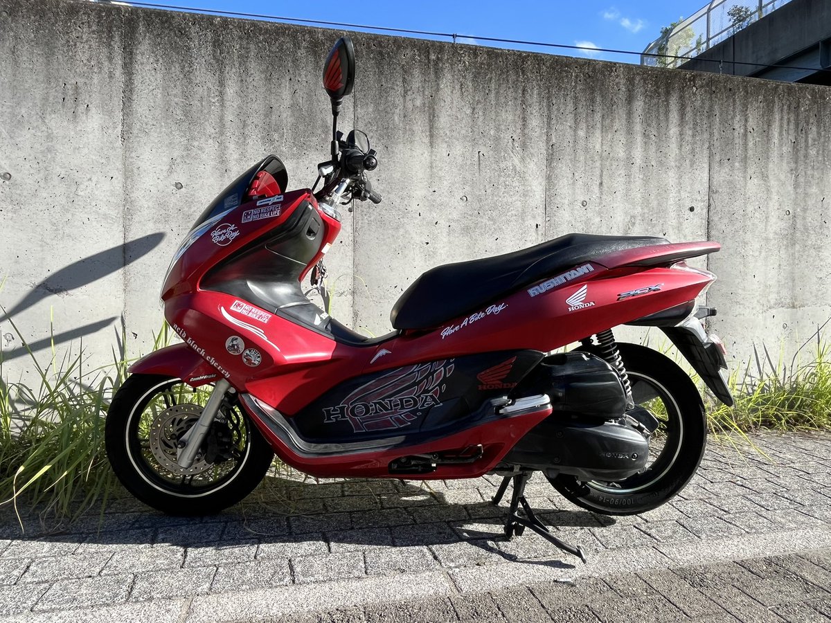 tdra08n_b's tweet image. 久しぶりにPCX125でツーリングしてきました。
ステッカーカスタムもやっぱりかっこいい😎