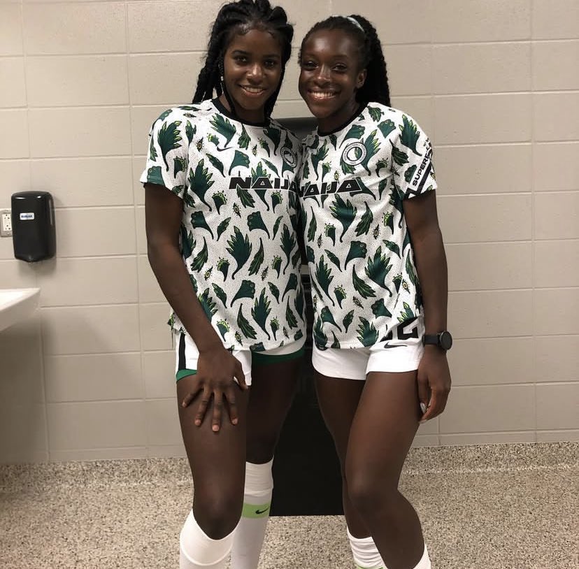 drpepple_'s tweet image. Alozie, Okoronkwo, Ajibade, Nnadozie, phenomenal women making Naija proud with the rest of Super Falcons.
When will Super Eagles bring us such joy ?