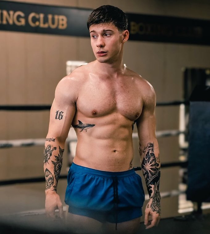 EL ROBO MAS GRANDE QUE HE VISTO EN MI VIDA

TOMAS MAZZA LO ARROLLO A VIRUZZ