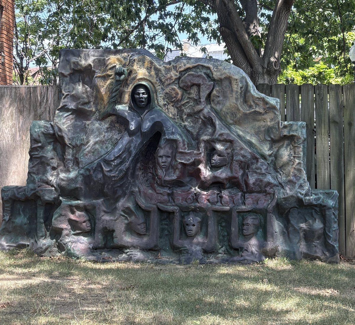msthangthangin's tweet image. What do yall think about this statue I saw in DC in front of somebodies house???