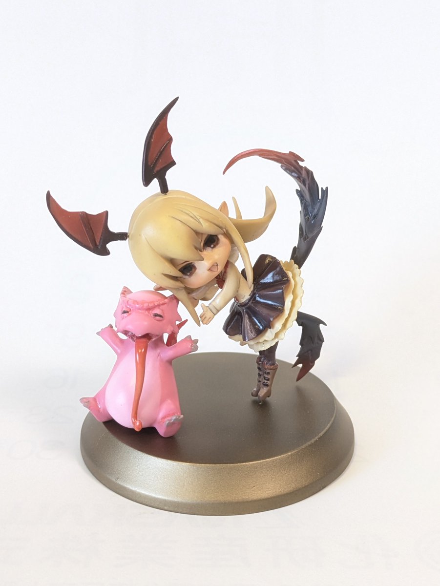 n_s_k_san's tweet image. 【再掲】Brutal Blue 　再販
「グランブルーファンタジー」より【ヴァンピィ＆ベスちゃん　ミニフィギュア】　￥1500
#ワンダーフェスティバル2025夏 　#ワンフェス　#グランブルーファンタジー　#WF2025S