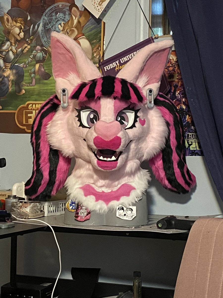BatteredBadger's tweet image. That damn smirk