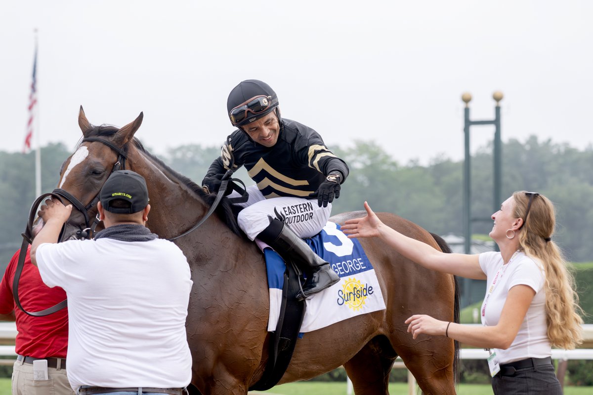 EricaPhotog's tweet image. Daisy Flyer, trained by George Arnold II and ridden by Jose Lezcano, wins the Grade III Lake George Stakes #SaratogaRaceCourse #Saratoga