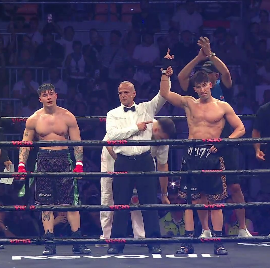 Erickfmg tweet media