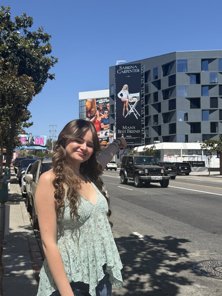 DECODESINK's tweet image. GOT TO SEE MY GIRLS BILLBOARD 🩵🩵🩵 forever so proud of you @SabrinaAnnLynn 🥹🩵