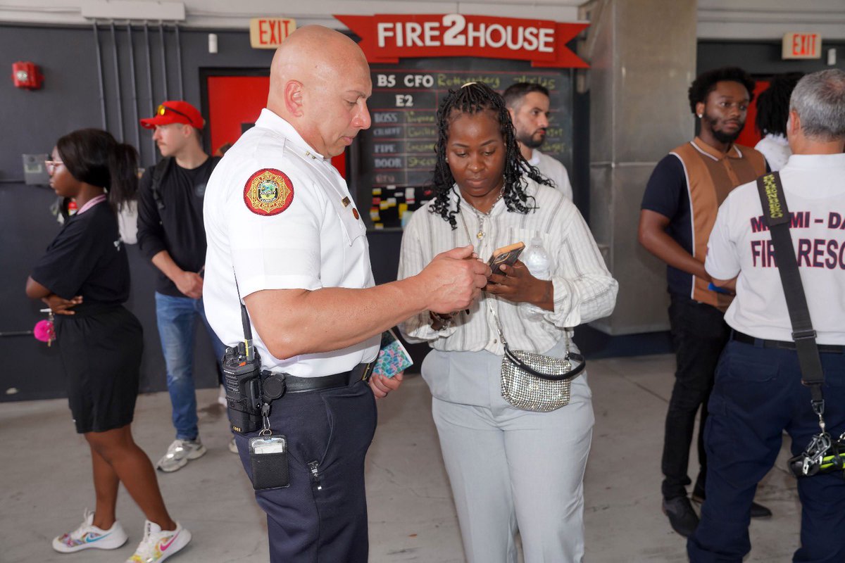 MDFRChief's tweet image. Great to see our community at @MiamiDadeFire’s first Recruitment Open House at Station 2! Thank you to everyone who joined us and took part in the activities. It was a pleasure meeting the next generation of #MDFR firefighters. Apply at miamidade.gov/jobs.
