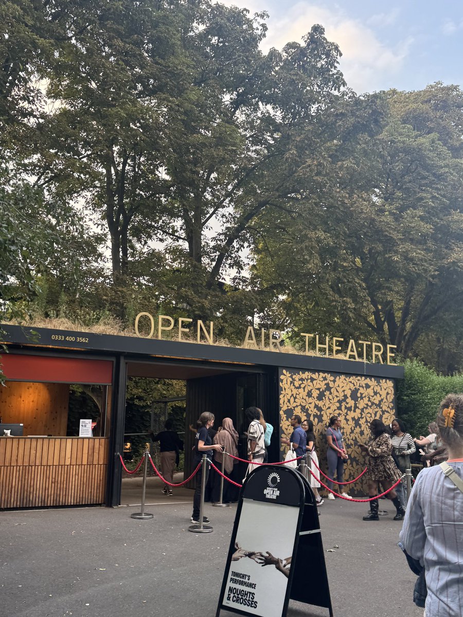 msybibi's tweet image. Day 1 of Summer 2025!
We watched an adaptation of @malorieblackman #NoughtsAndCrosses on its closing night.
Perfect start to the summer holiday!