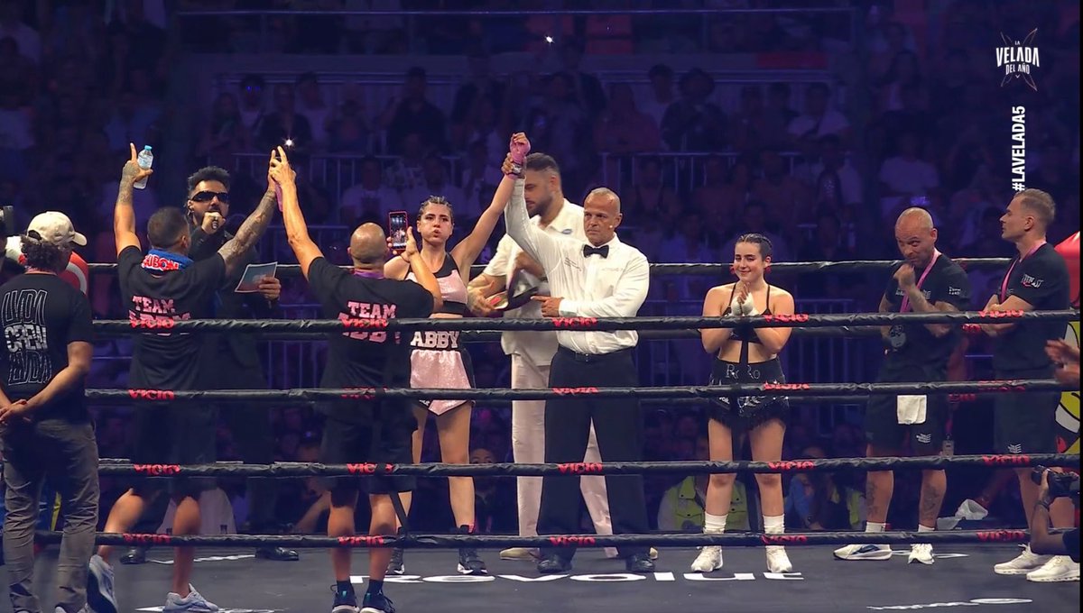 todos los que te seguimos sabemos lo importante que era esto para ti, ganaras o perdieras tu ya eras nuestra ganadora, siempre en tu esquina mi amor <3 <a href="/abbyiimu/">Heretics Abby 🎀⋆ ˚｡⋆୨୧˚</a>