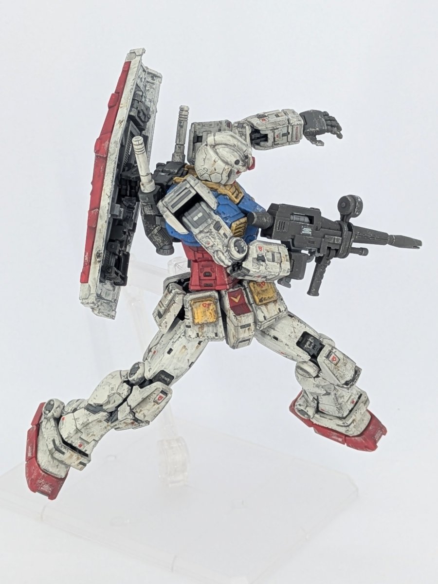 tomopo04's tweet image. RGガンダム2.0完成しました〜🥳
良キットすぎて楽しく作れました!
汚し具合と、ポージングと、撮り方もっと頑張りたいです……!😳
#ガンプラ好きと繋がりたい