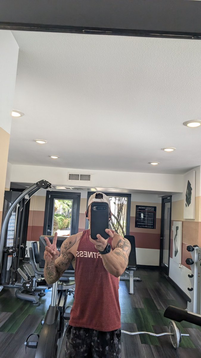 Derrek ⚒️IRONSIDE-CHOG⚒️ Hoppe tweet media
