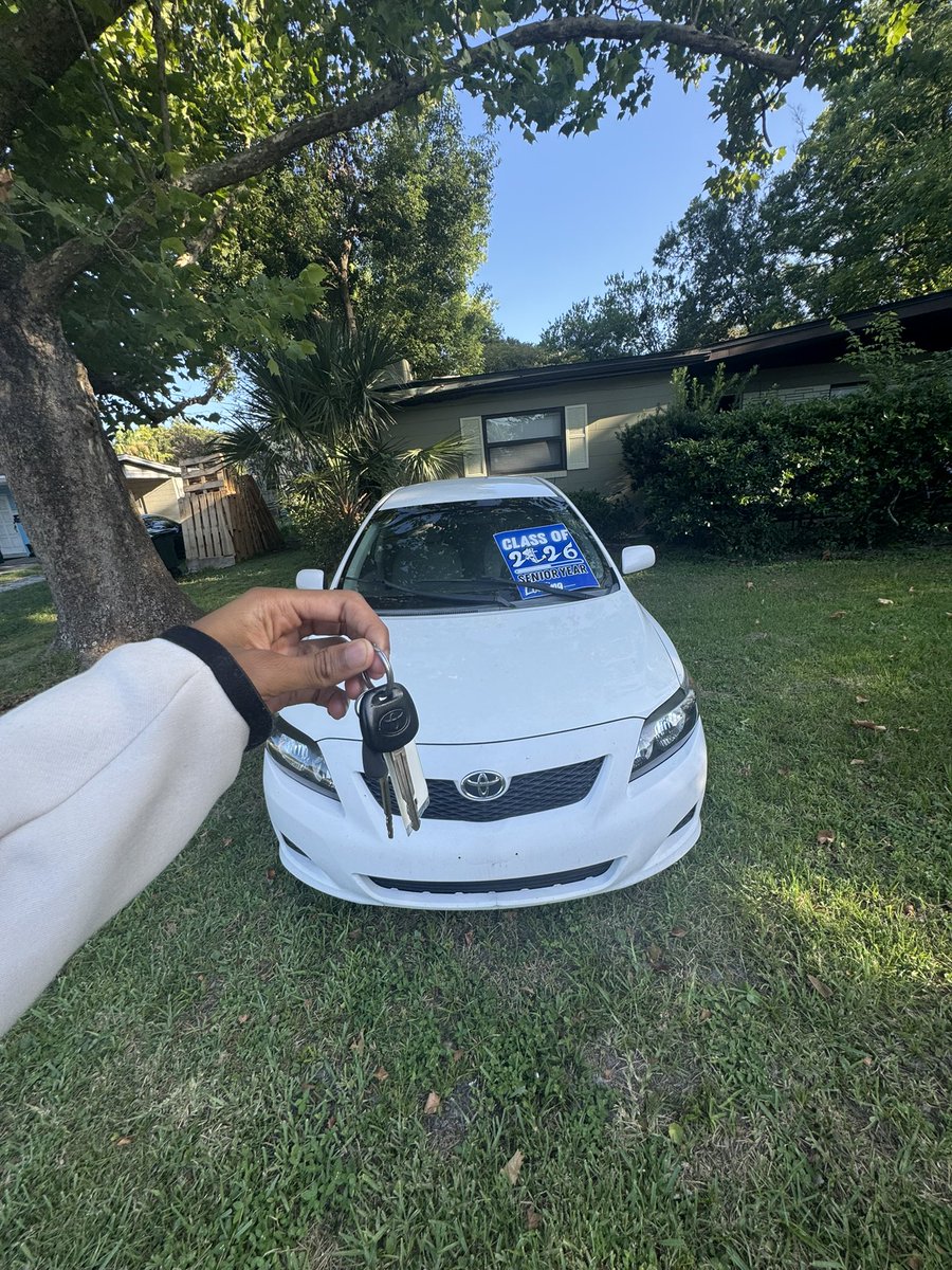 no more pulling up to the function in designer with no car