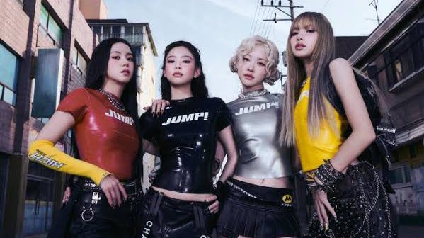 stwsavage's tweet image. Only K-Pop groups who have hold Stadium concerts in France (specifically Stade de France), as of 26 July 2025:
- BTS
- BLACKPINK
- Stray Kids 🆕