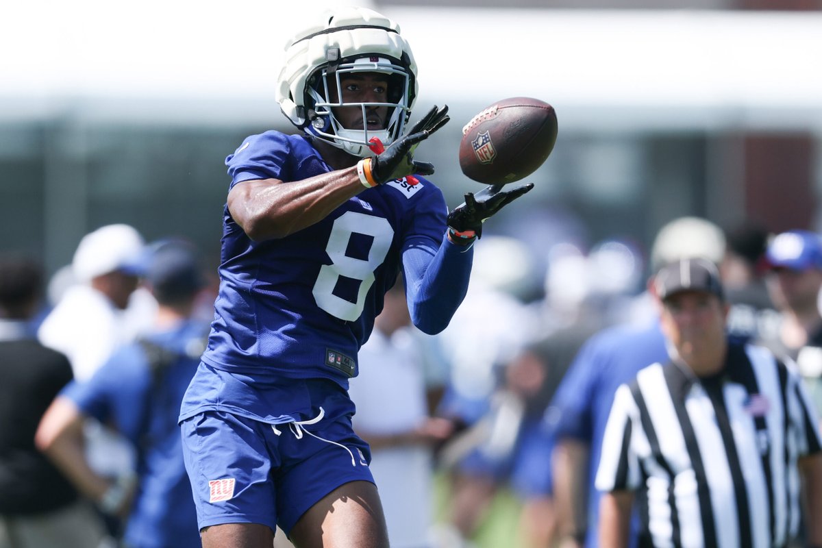 FiresideGiants's tweet image. Giants’ undrafted rookie wideout could be pushing for a roster spot at training camp dlvr.it/TM7bbZ