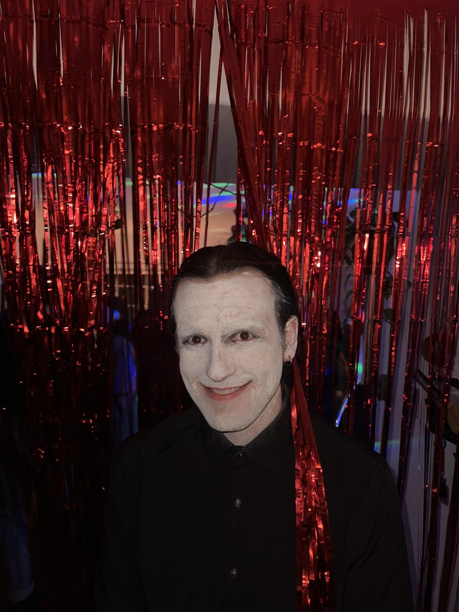 orphicfag's tweet image. I looked nonbinary af last night, I was scared I couldn't change it