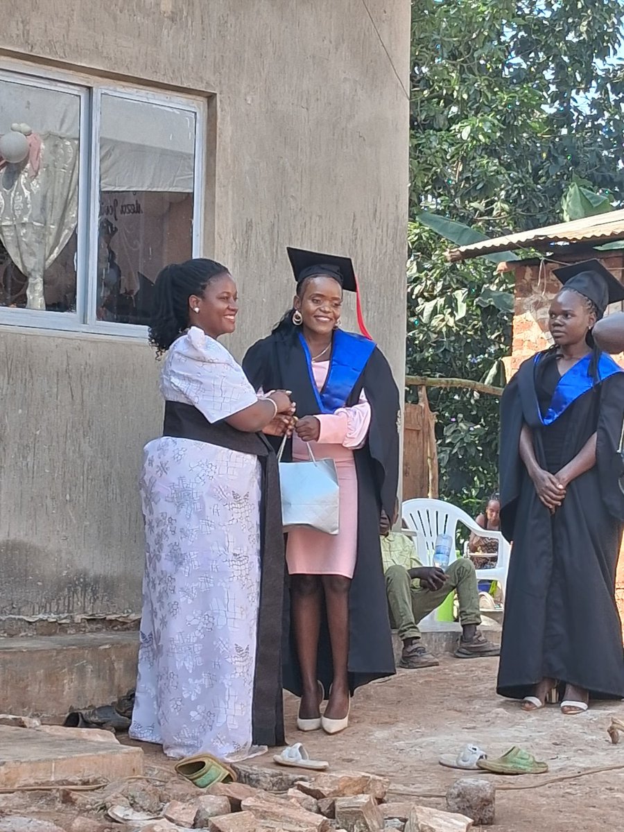 FlashNakFashion's tweet image. Today i attended the graduation ceremony of Nanteza Jovia at Bukungulu, Sentema parish Kakiri Subcounty, Jovia graduated with Bachelor's of Social work and Social Administration at St. Lawrence University Kampala. #vote #2026 #WomanMP #Wakiso #Uganda #Elections #Democracy